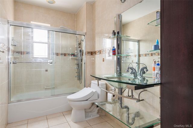 6114 Main Street, Flushing, NY 11367