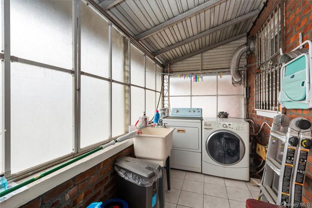 6114 Main Street, Flushing, NY 11367