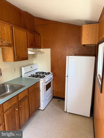 2412 LAMOTTE ST, Wilmington, DE 19802