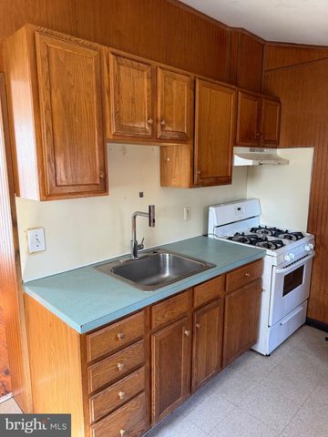 2412 LAMOTTE ST, Wilmington, DE 19802