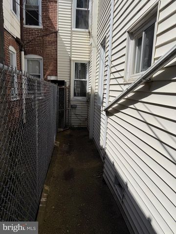 2412 LAMOTTE ST, Wilmington, DE 19802