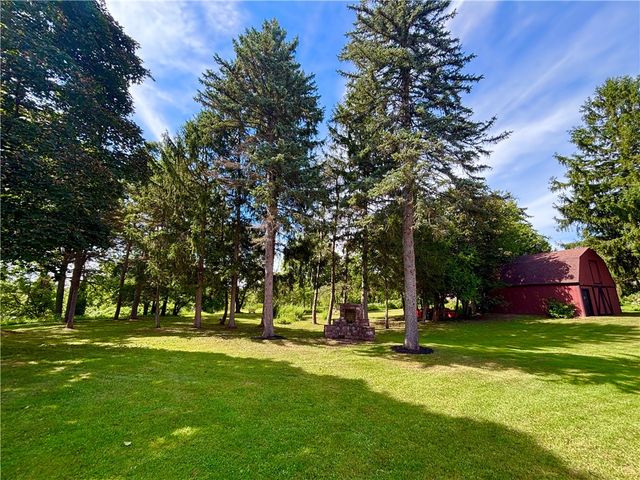 533 Gillett Road, Ogden, NY 14559