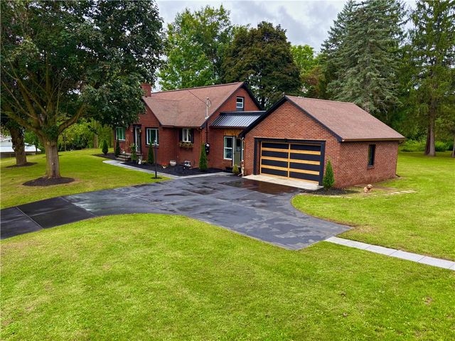 533 Gillett Road, Ogden, NY 14559