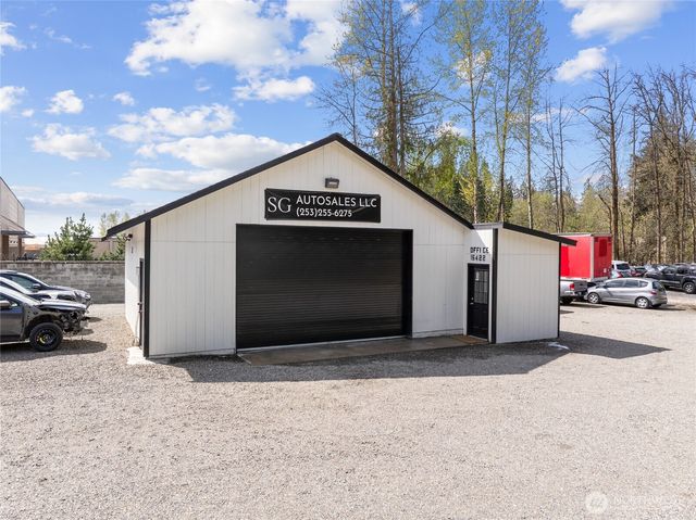 15422 Canyon Road E, Puyallup, WA 98375