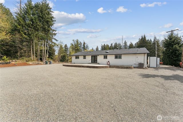 15422 Canyon Road E, Puyallup, WA 98375