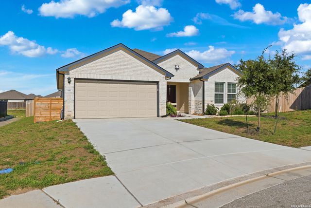 441 MILFOIL DR, Seguin, TX 78155