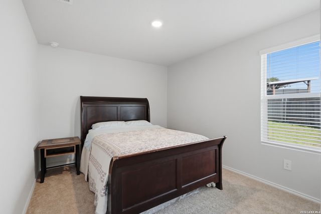 441 MILFOIL DR, Seguin, TX 78155