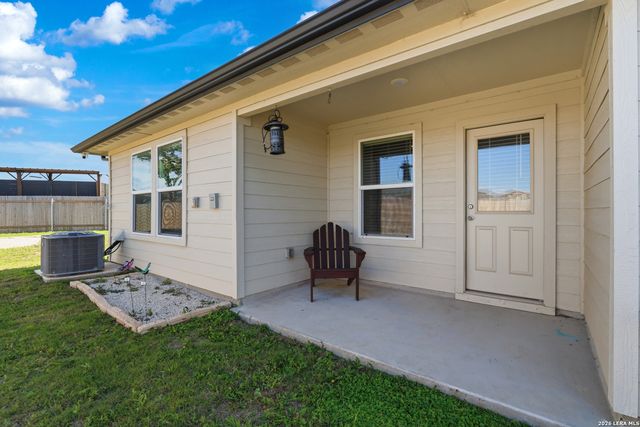441 MILFOIL DR, Seguin, TX 78155