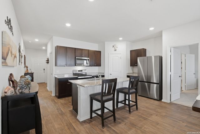 441 MILFOIL DR, Seguin, TX 78155