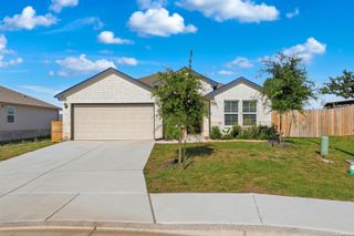 441 MILFOIL DR, Seguin, TX 78155