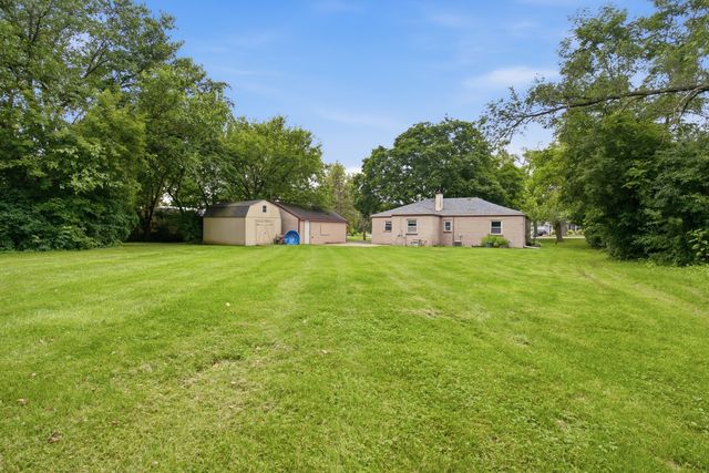 1013 Highmoor Road, Lombard, IL 60148