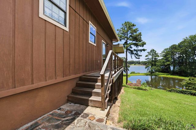 104 Mossland Drive, Perry, GA 31069