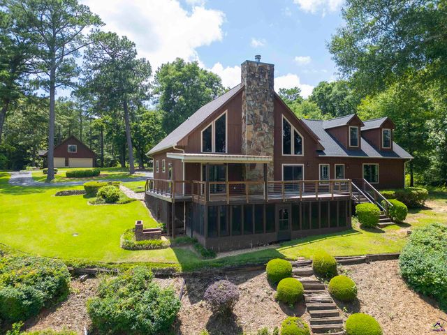 104 Mossland Drive, Perry, GA 31069