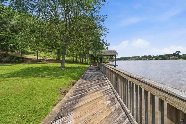 104 Mossland Drive, Perry, GA 31069