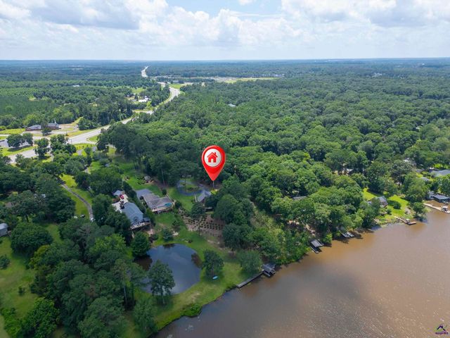 104 Mossland Drive, Perry, GA 31069