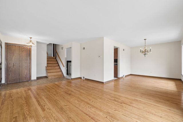 67 Rosewood Lane, Chicago Heights, IL 60411