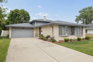 67 Rosewood Lane, Chicago Heights, IL 60411