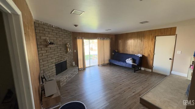 806 Piute Street, Bakersfield, CA 93309