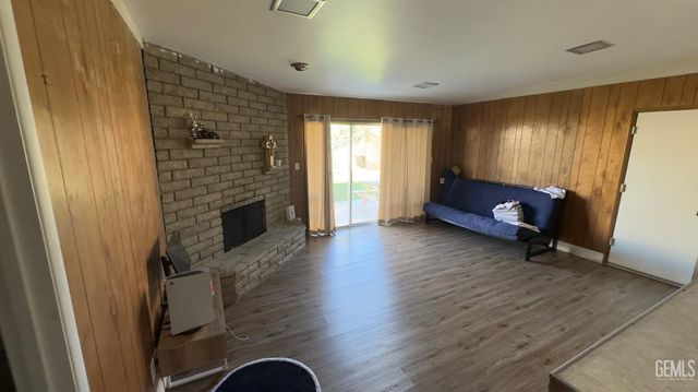 806 Piute Street, Bakersfield, CA 93309