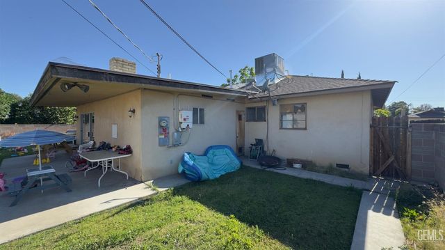 806 Piute Street, Bakersfield, CA 93309