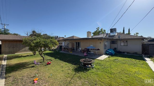 806 Piute Street, Bakersfield, CA 93309