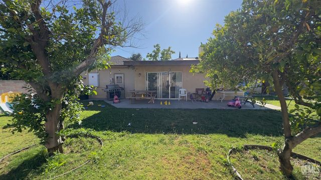 806 Piute Street, Bakersfield, CA 93309