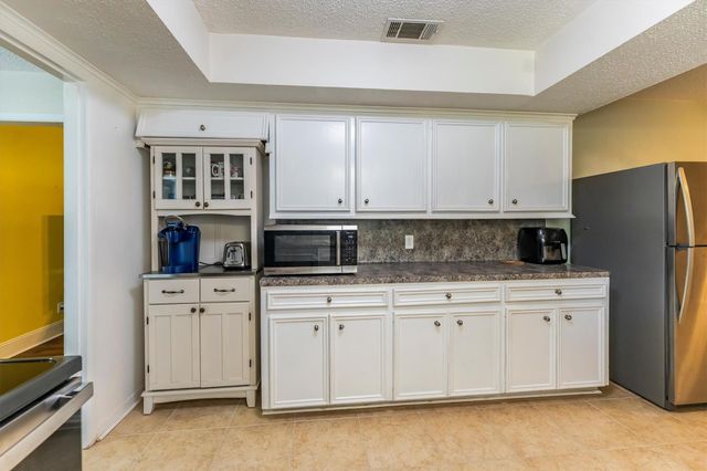 3333 Bent Bough Park, Huntsville, TX 77340