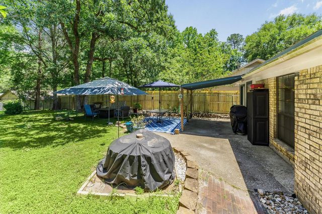 3333 Bent Bough Park, Huntsville, TX 77340