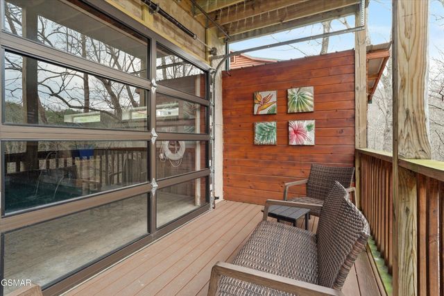 3226 White Falcon Way, Pigeon Forge, TN 37862