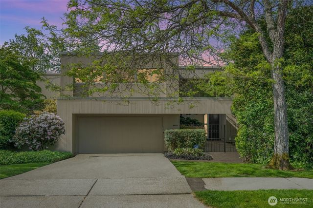 9829 NE 1st Street, Bellevue, WA 98004