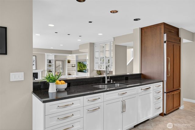 9829 NE 1st Street, Bellevue, WA 98004