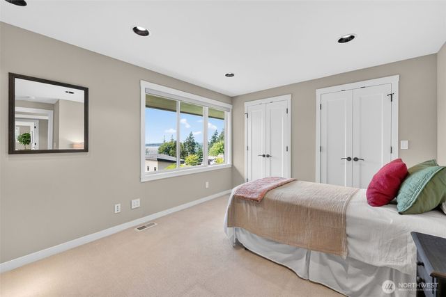 9829 NE 1st Street, Bellevue, WA 98004