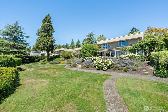 9829 NE 1st Street, Bellevue, WA 98004