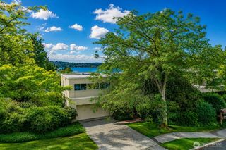 9829 NE 1st Street, Bellevue, WA 98004
