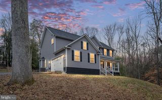 794 WHITE OAK RD, Fredericksburg, VA 22405