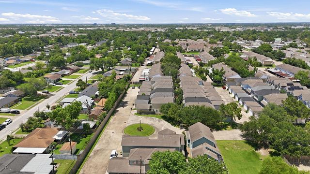1838 Woodbend Village Court, Houston, TX 77055