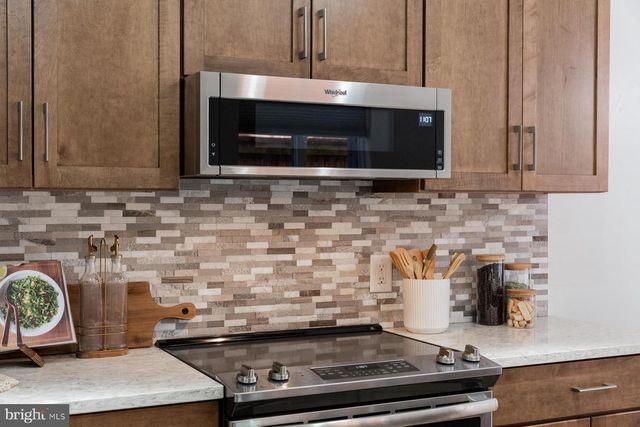 137 S DUKE ST, Lancaster, PA 17602