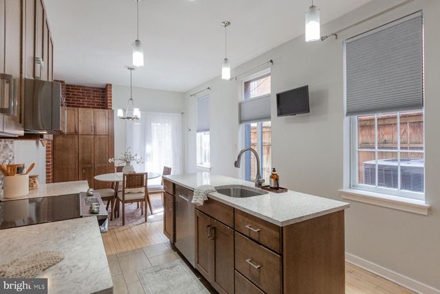 137 S DUKE ST, Lancaster, PA 17602