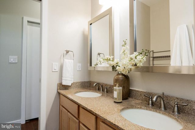 137 S DUKE ST, Lancaster, PA 17602