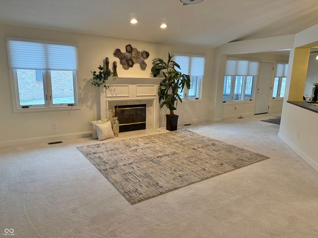 2407 Caramore Circle, Anderson, IN 46011