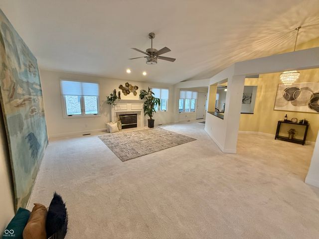 2407 Caramore Circle, Anderson, IN 46011