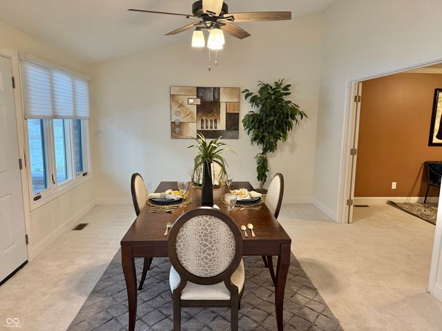 2407 Caramore Circle, Anderson, IN 46011