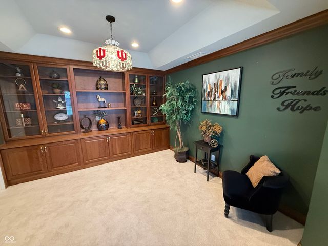 2407 Caramore Circle, Anderson, IN 46011