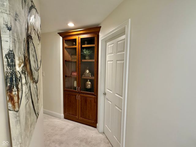 2407 Caramore Circle, Anderson, IN 46011