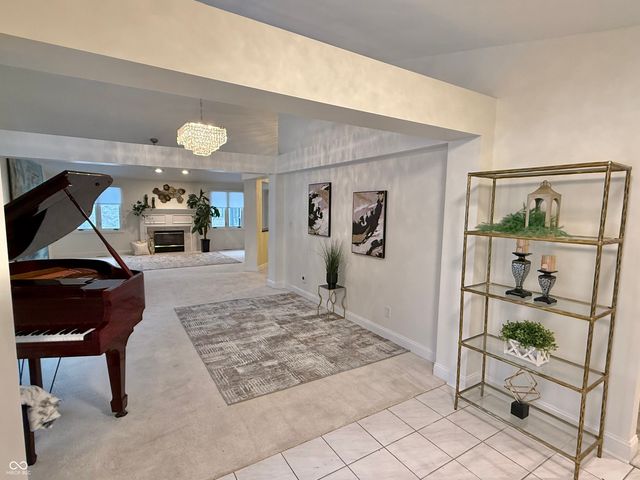 2407 Caramore Circle, Anderson, IN 46011