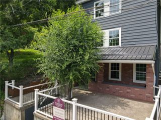 7.5 Hodge St, Oakland, PA 15213