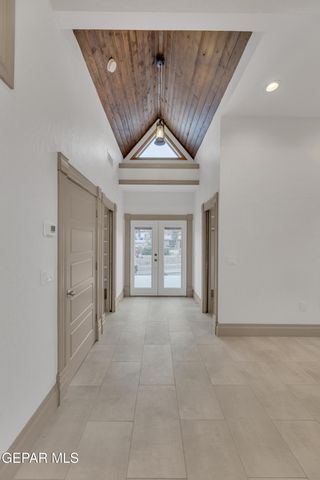 305 W RIO GRANDE Avenue, El Paso, TX 79902