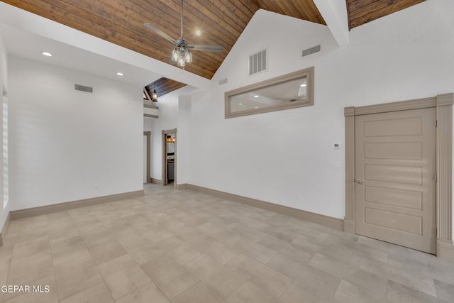 305 W RIO GRANDE Avenue, El Paso, TX 79902