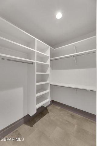 305 W RIO GRANDE Avenue, El Paso, TX 79902