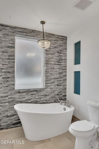 305 W RIO GRANDE Avenue, El Paso, TX 79902